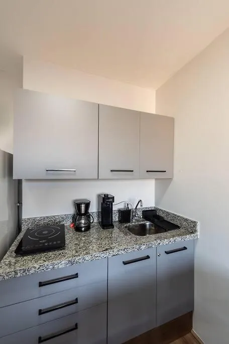706 - Apto Com Piscina Prox Bras E Centro Sao Paulo Apartment